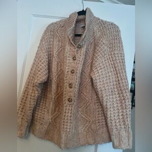 American Eagle chunky beige/tan sweater size L